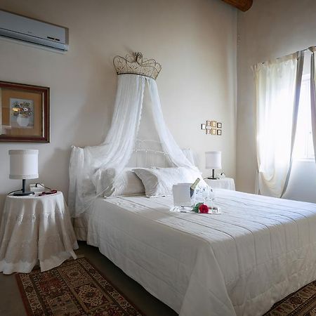 Corte Dei Soavi Suites - Apartments Soave  Quarto foto