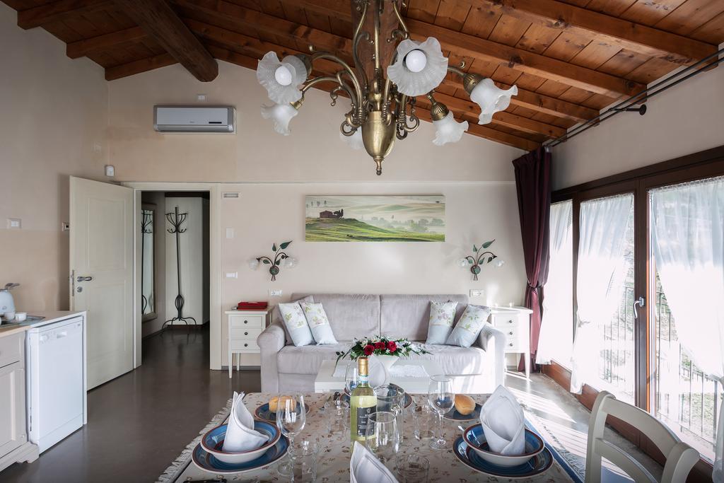 Corte Dei Soavi Suites - Apartments Soave  Quarto foto